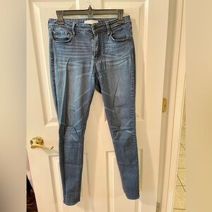 Bullhead Denim Co. High Rise Skinniest. Size 9